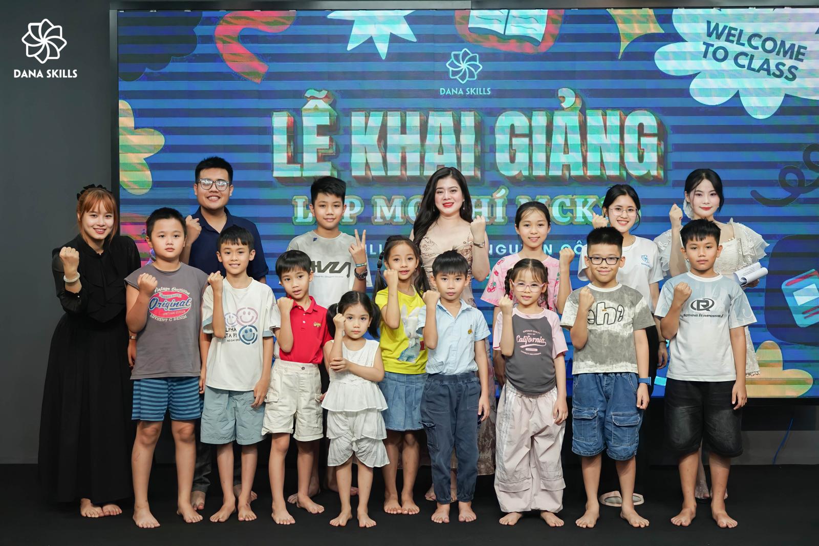 KHAI GIẢNG KHOÁ MC NHÍ 13 - MCK13
