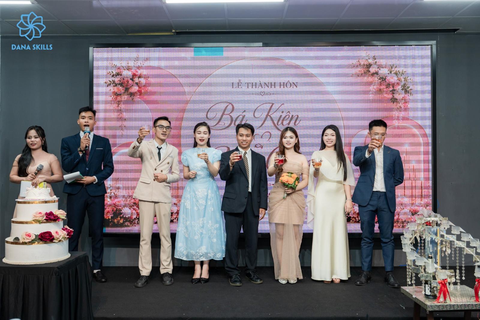 LỄ TỐT NGHIỆP MC25 
