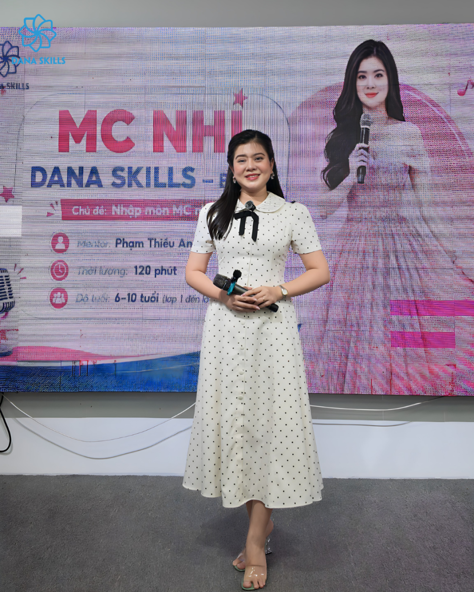 KHAI GIẢNG KHÓA MC NHÍ MCK19 TẠI DANA SKILLS – HÀNH TRÌNH XÂY DỰNG SỰ TỰ TIN CHO TRẺ EM