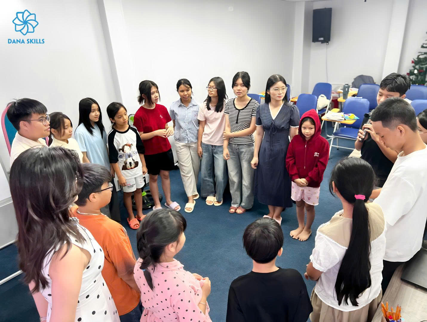 KHAI GIẢNG KHÓA MC TEEN MCT17 TẠI DANA SKILLS – KHỞI ĐẦU HÀNH TRÌNH TỰ TIN TỎA SÁNG